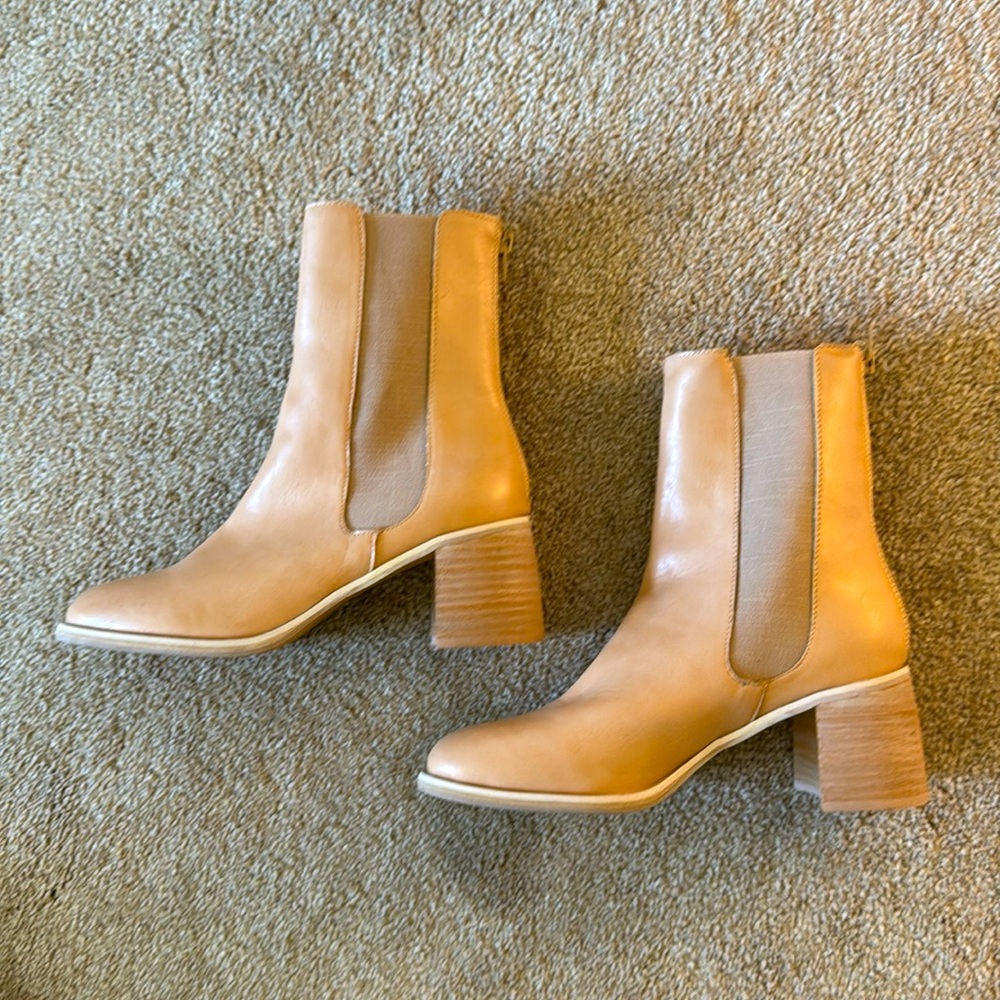 OASIS SOCIETY Tan Block Heel Boots • Size: 8